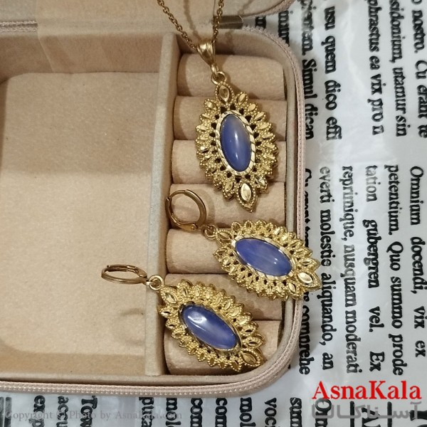 نیم ست زنانه برنجی شامل گردنبند و گوشواره کد NIM141205W