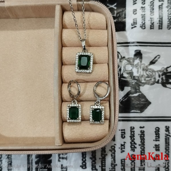 نیم ست زنانه شامل گردنبند و گوشواره نگین دار نقره ای کد NIM141248W