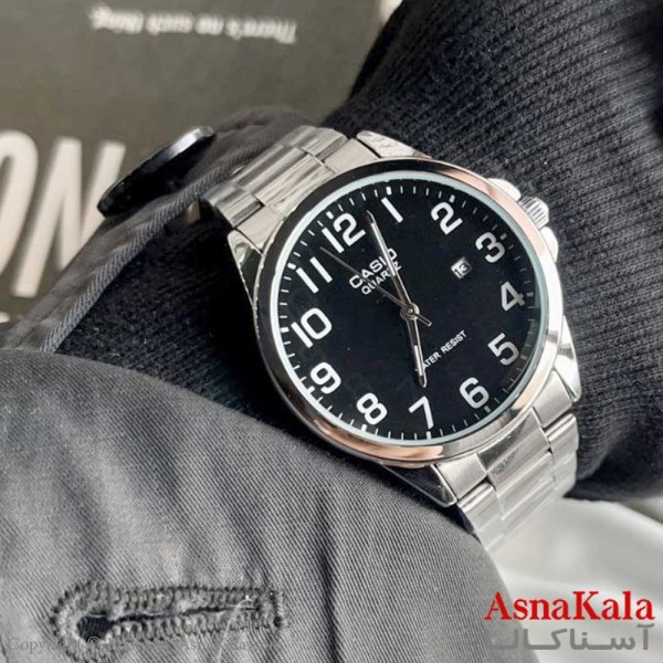 ساعت کاسیو وینتیج موتورکوارتز و مقاوم در برابر آب برای آقایان کد WTCH1160W