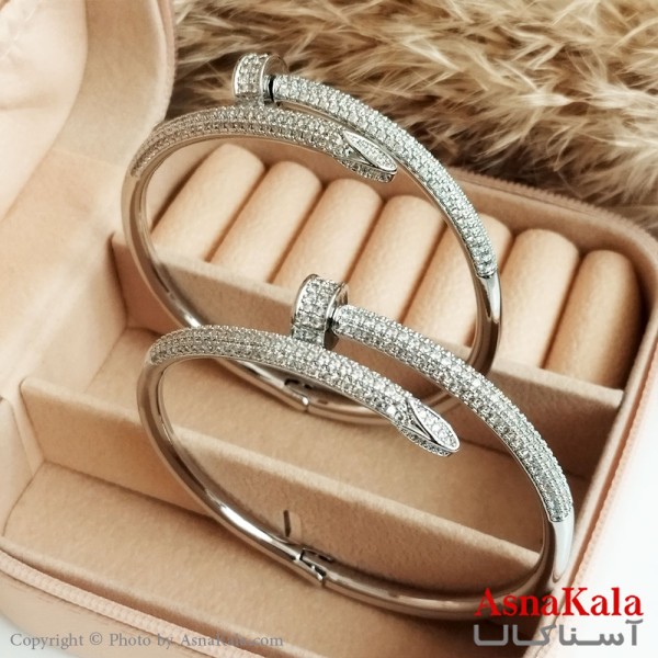 دستبند میخی نگین دار زنانه نقره ای   کد DSB18280W