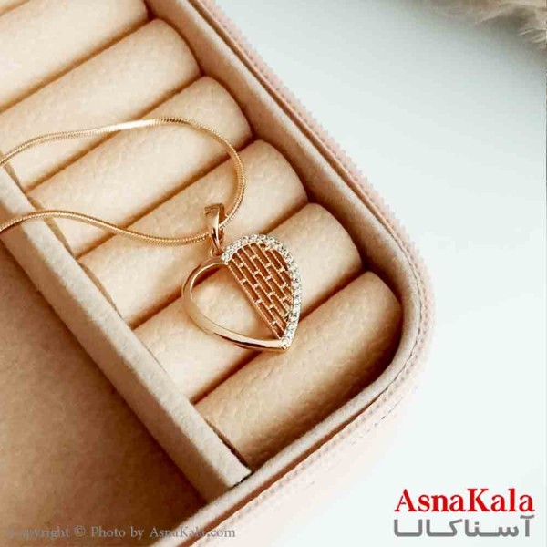 گردنبند ژوپینگ اصل زنانه مدل قلب نیمه آجری رنگ طلایی کد GNB16546W