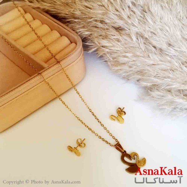 نیمست استیل دخترانه شنی طرح دو قو رنگ طلایی کد NIM14235W