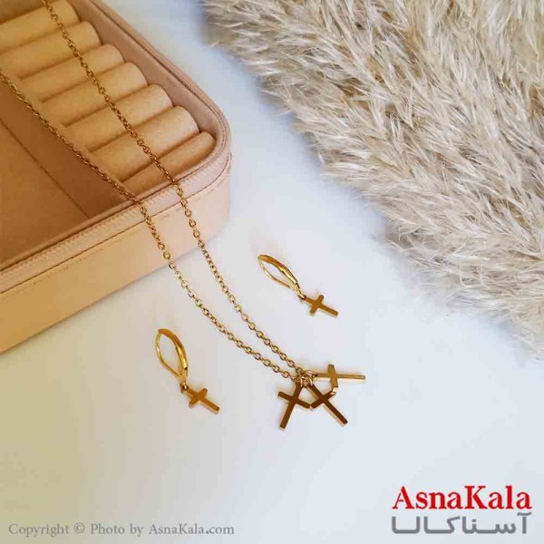 نیمست استیل دخترانه طرح سه صلیب رنگ طلایی کد NIM14242W