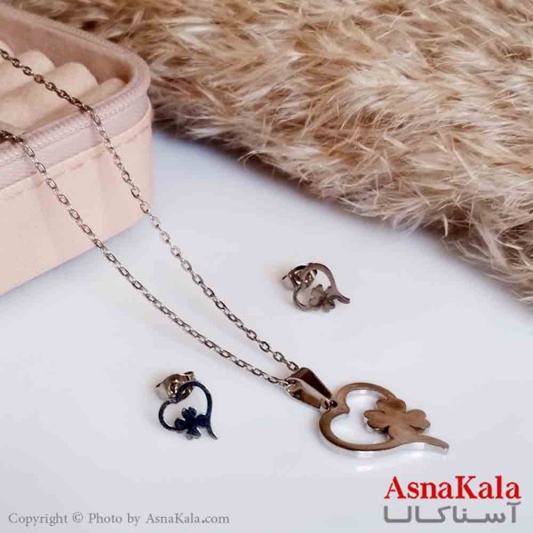 نیم ست دخترانه طرح قلب و شبدر نقره ای کد NIM14329W