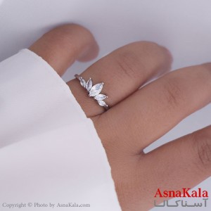 انگشتر زنانه استیل مدل تاج نقره ای آبکاری رادیوم کد ANG19495W
