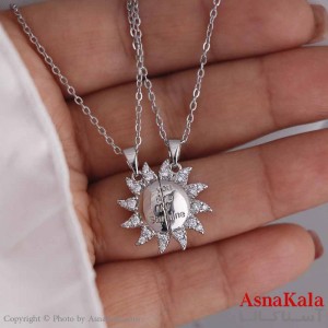 گردنبند ست دو نفره استیل 316 مدل خورشید نقره ای کد GNB16798W