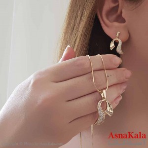 نیم ست زنانه ژوپینگ مدل هلالی نگینی شامل گوشواره و گردنبند کد NIM14649W