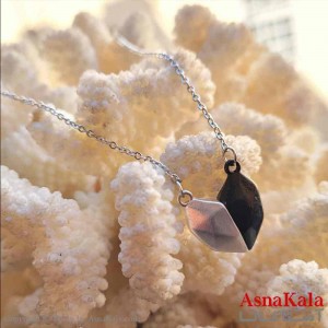 گردنبند زنانه استیل مینیمال مدل قلب تیکه ای کد GNB161339W