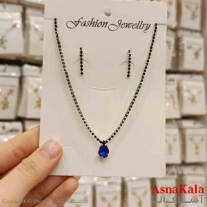 نیم ست زنانه شامل گردنبند و گوشواره استیل مدل نگین آبی کد NIM14729W