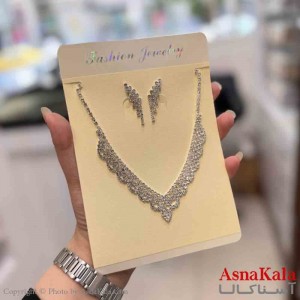 نیم ست زنانه شامل گردنبند و گوشواره استیل مدل نگینی شیک کد NIM14760W