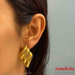 گوشواره دخترانه مینیمال طرح سه منحنی  برجسته رنگ طلایی کد GSH151870W