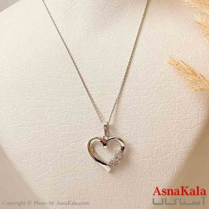 آویز ژوپینگ مینیمال دخترانه مدل قلب سه نگین رنگ نقره ای ترند کد GNB161821W