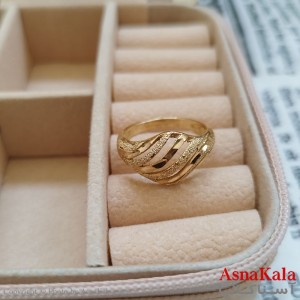 انگشتر زنانه تراش طلاروس رنگ ثابت طلایی ANG19906W