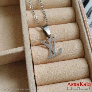 گردنبند LV نقره ای دخترانه استیل با زنجیر 45 سانتی متر کد GNB162117W