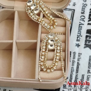 گوشواره جواهری مدل نگیندار