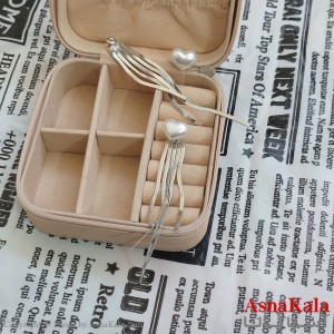 گوشواره قلب هرینگبون رنگ نقره ای