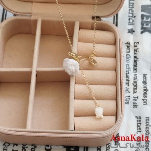 گردنبند گل رز سفید