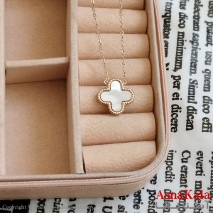 گردنبند ونکلیف طلایی