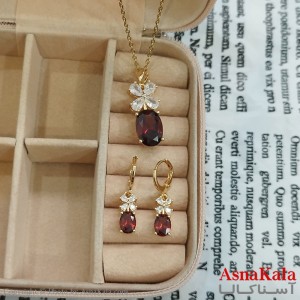 نیم ست زنانه شامل گردنبند و گوشواره  مدل گل و قطره  نگین قرمز رنگ طلایی کد NIM141115W