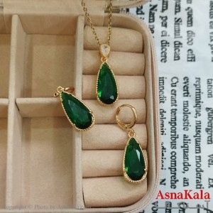 نیم ست زنانه شامل گردنبند و گوشواره  مدل قطره  نگین سبز رنگ طلایی کد NIM141117W