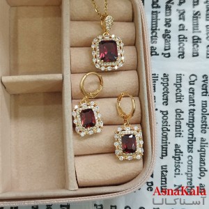 نیم ست زنانه شامل گردنبند و گوشواره  مدل مستطیل جواهری  نگین قرمز رنگ طلایی کد NIM141123W