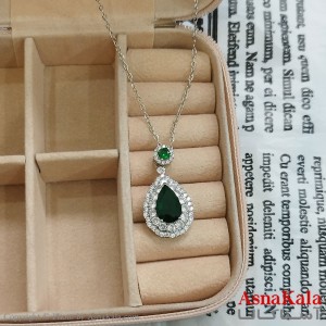 گردنبند استیل زنانه قطره  جواهری نگین سبز کد GNB162358W