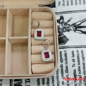 گوشواره نگین قرمز