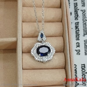 گردنبند استیل زنانه مدرن جواهری  نگین سورمه ای  کد GNB162422W