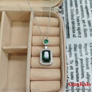 گردنبند استیل مستطیل جواهری نگین سبز کد GNB162456W