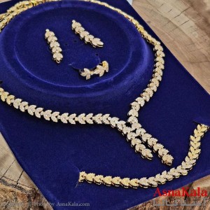 سرویس جواهری کامل شامل گردنبند و گوشواره و دستبند و انگشتر  آبکاری رادیوم کد NIM141172W