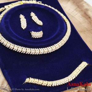 سرویس جواهری کامل شامل گردنبند و گوشواره و دستبند و انگشتر  آبکاری رادیوم کد NIM141179W