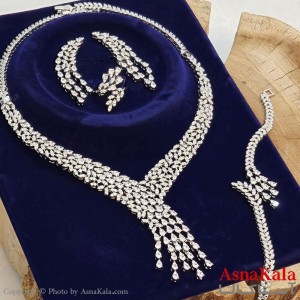 سرویس جواهری کامل شامل گردنبند و گوشواره و دستبند و انگشتر  آبکاری رادیوم کد NIM141181W