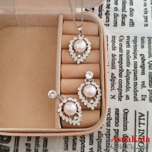 نیم ست زنانه شامل گردنبند و گوشواره اشک مرواریدی کد NIM141183W