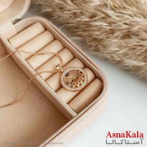 گردنبند ژوپینگ اصل زنانه مدل زمان نگین دار رنگ طلایی کد GNB16538W