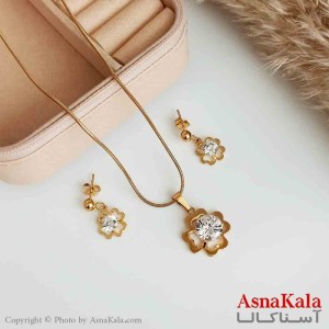 نیمست استیل دخترانه طرح شبدر ریز تک نگین  رنگ طلایی کد NIM14271W