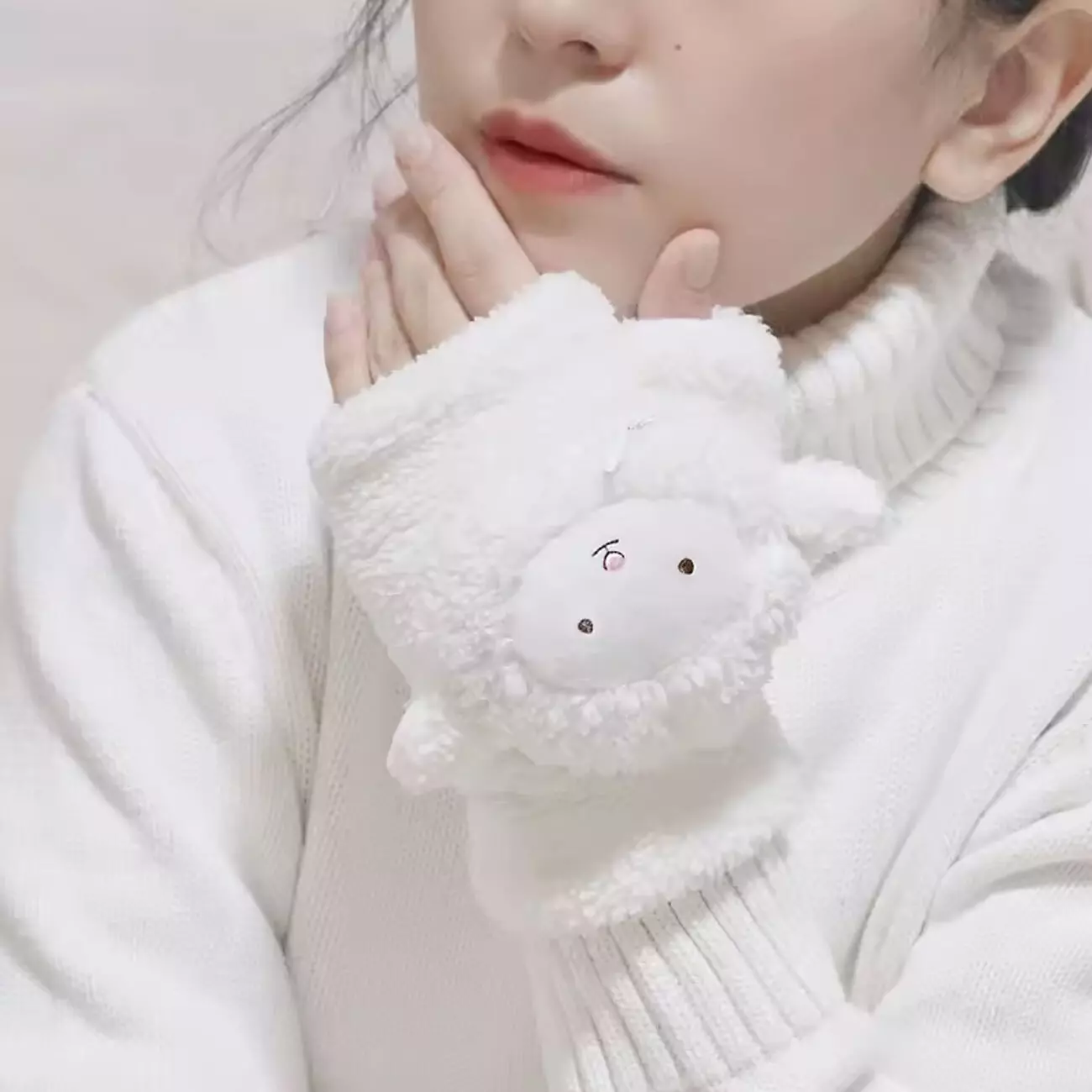 دستکش گرمکن فانتزی شارژی طرح بره ناقلا Baa Lamb Heating Gloves JP-nh001