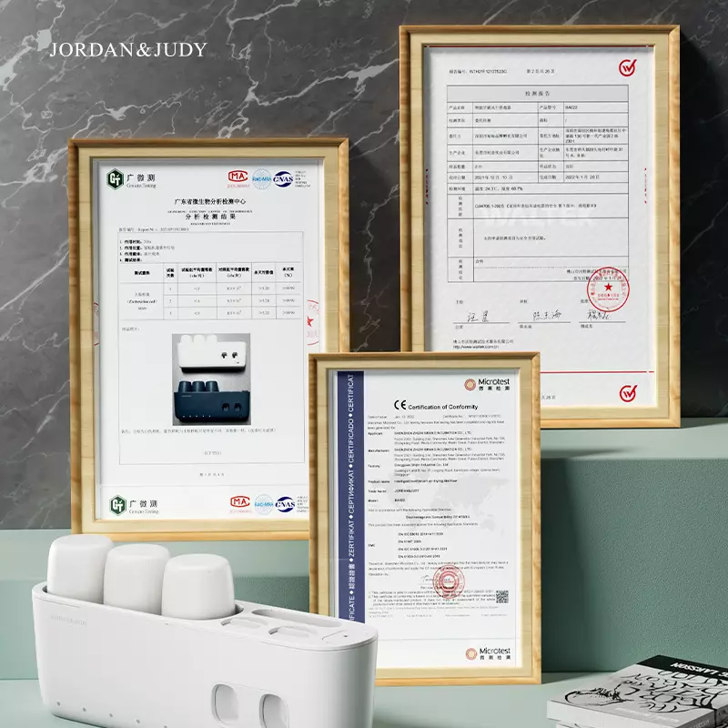 دستگاه ضدعفونی و خشک‌کن مسواک جوردن و جودی BA022