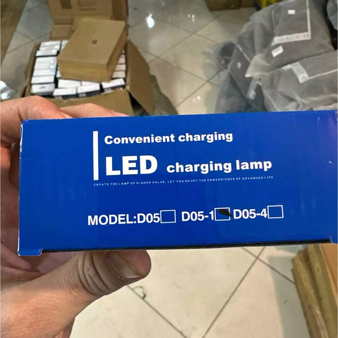 چراغ کمپینگ شارژی قابل حمل D05-1
