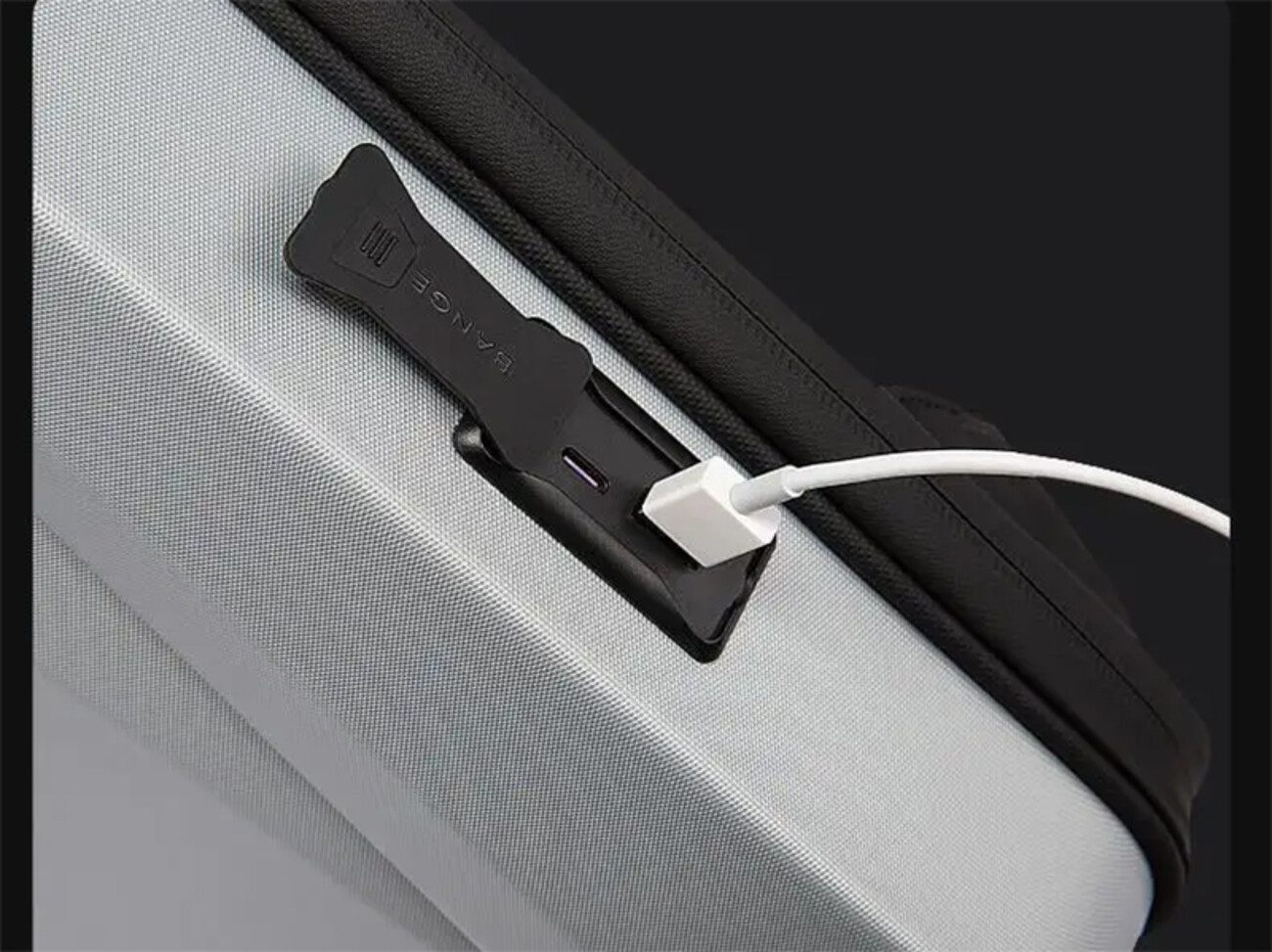 خرید کوله ضد آب ضد سرقت بنج  Bange BG-7682 Hard Case Backpack With TSA Combination Lock And USB Type-C Port