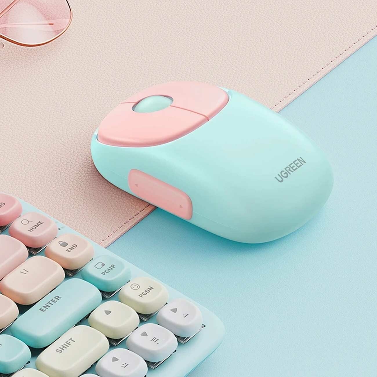 ماوس بی‌سیم UGREEN FUN+ MU102 از نمای جانبی