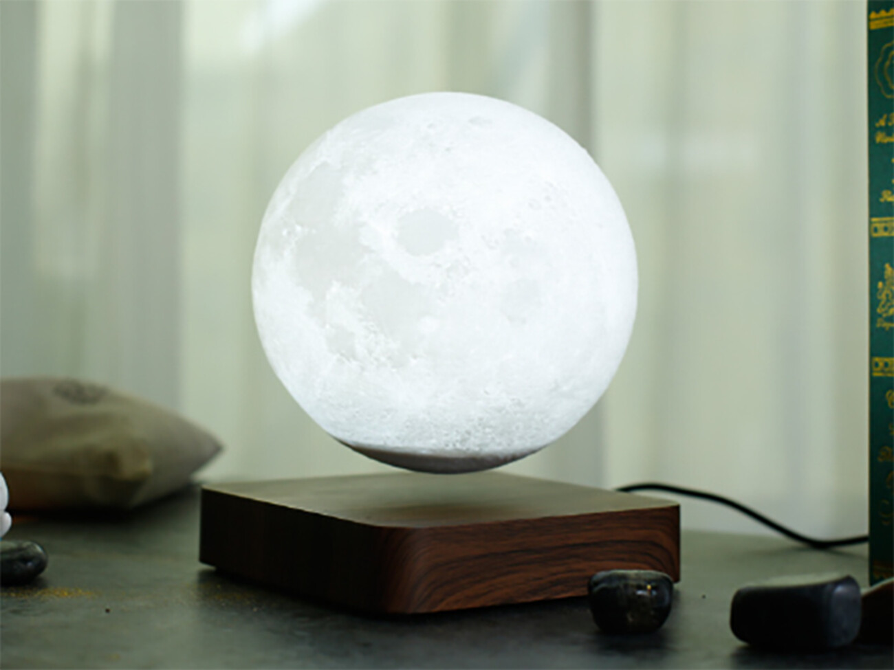 خرید چراغ خواب ماه شناور مغناطیسی پرینت سه بعدی معلق Magnetic levitation moon lamp romantic light levitation 3D printing