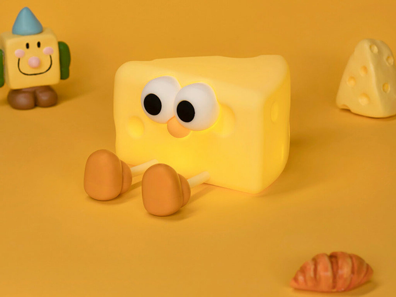 قیمت چراغ خواب سیلیکونی فانتزی رومیزی شارژی Cheese night light rechargeable silicone bedroom sleep L54
