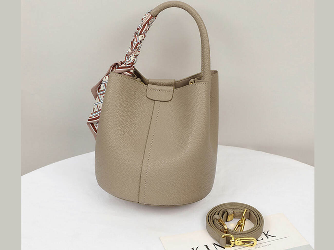 کیف دوشی زنانه Viney women's bag versatile leather portable bucket bag