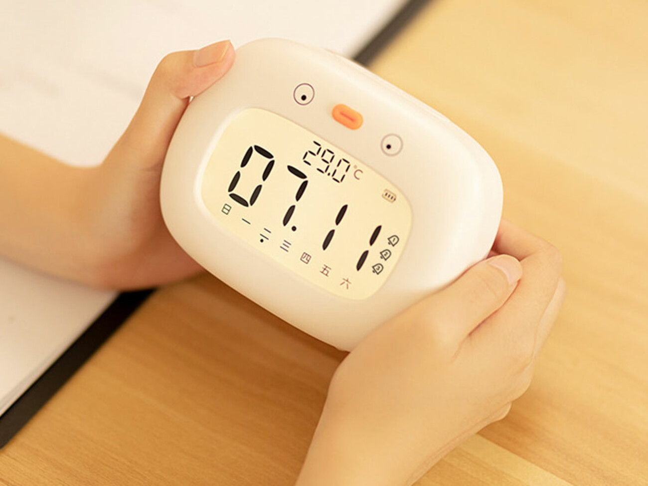 فروش ساعت زنگ‌دار رومیزی فانتزی Alarm clock student-specific wake-up artifact BD-AC-13