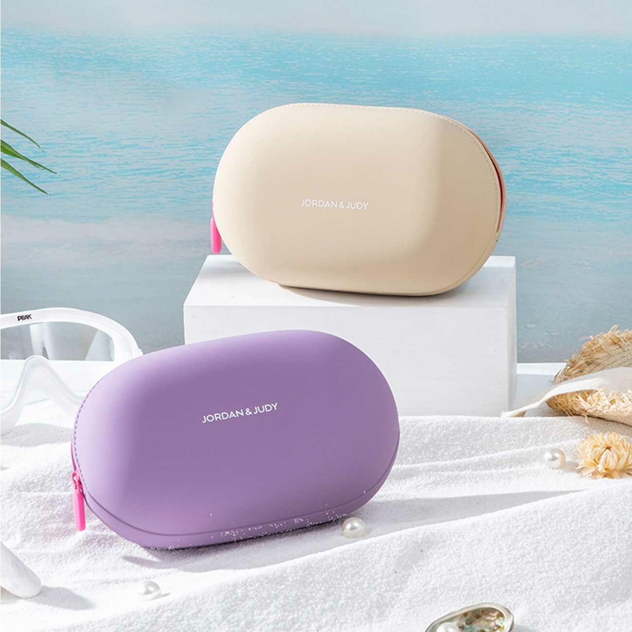 خرید کیف لوازم آرایش مسافرتی ضد آب سیلیکونی جردن و جودی