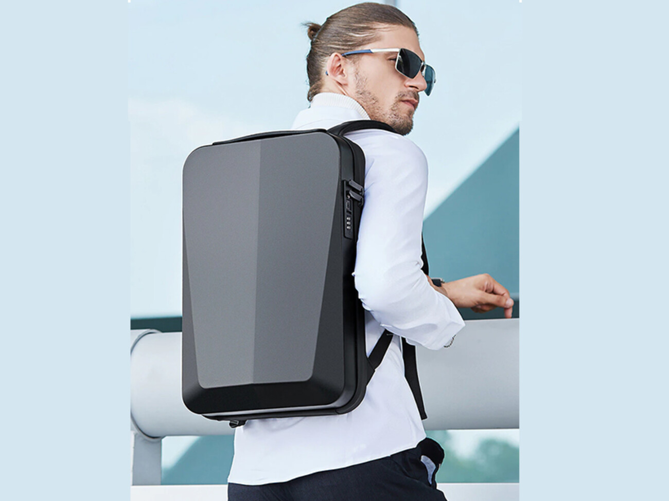 خرید کوله پشتی ضد آب و ضد سرقت دارای پورت یو اس بی BANGE  22201 backpack men's waterproof usb luggage backpack