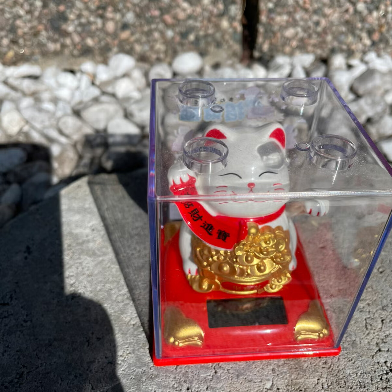 خرید دکوری گربه شانس مانکی نکو فنگ‌شویی خورشیدی سایز متوسط