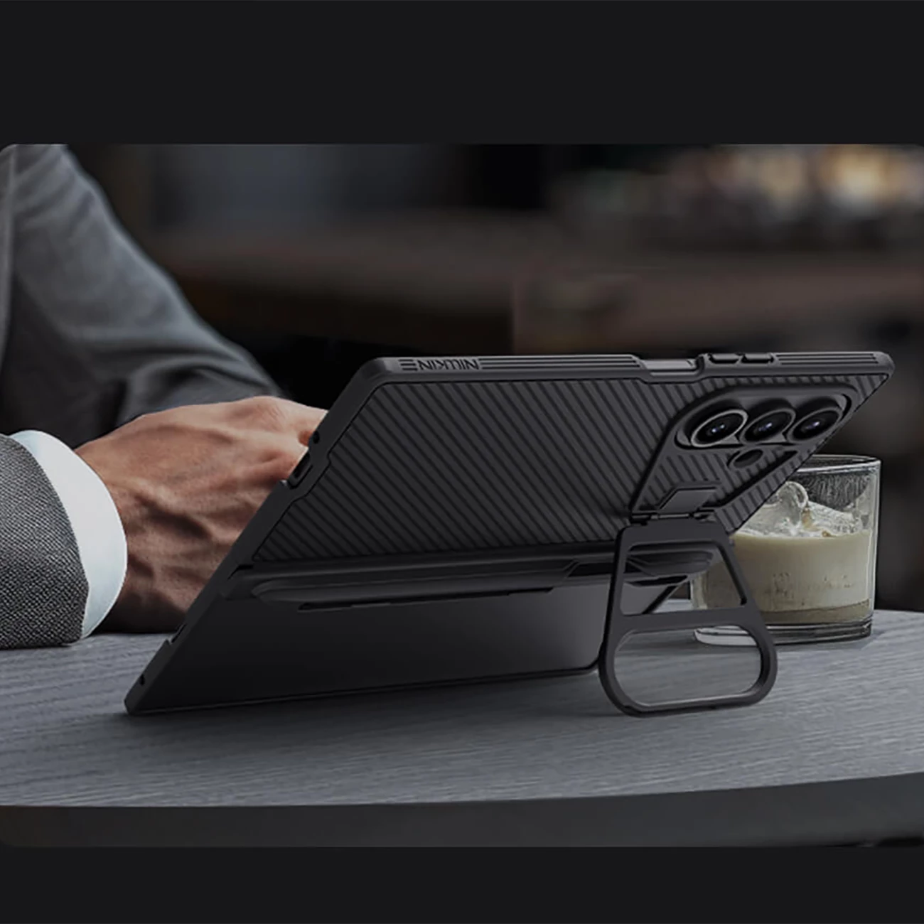 قاب محافظ گوشی سامسونگ گلکسی زد فولد 7 و زد فولد 7 فایو جی نیلکین