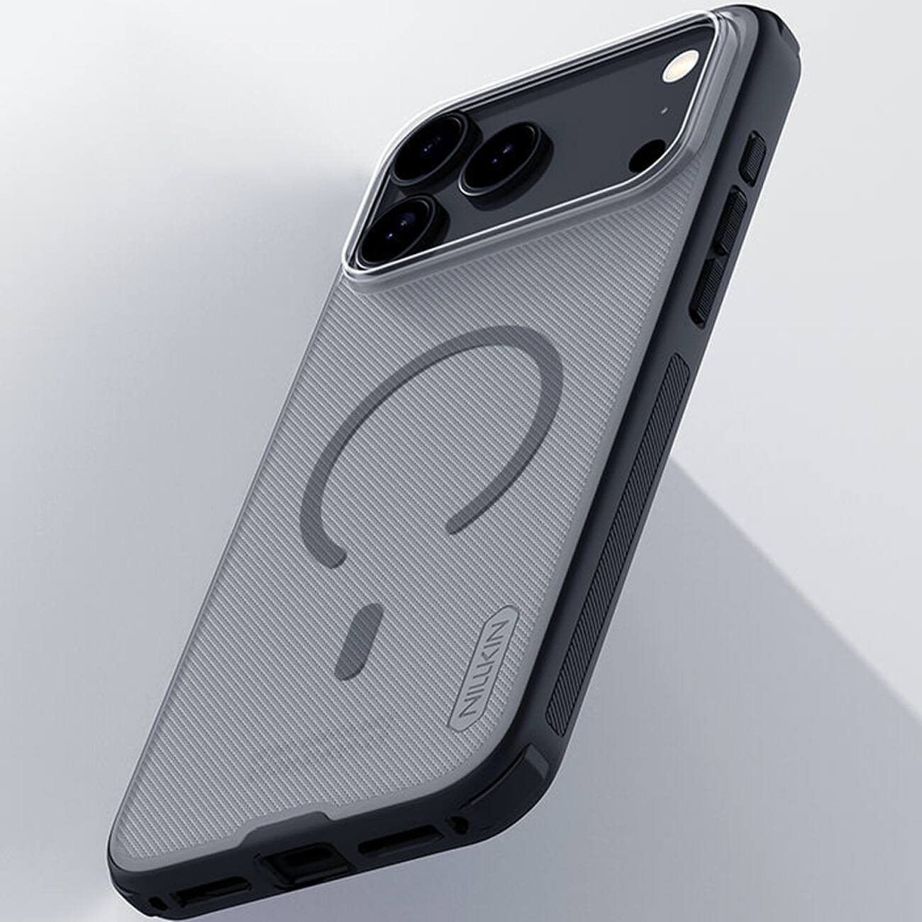 قاب مگ سیف گوشی آیفون 17 پرومکس نیلکین