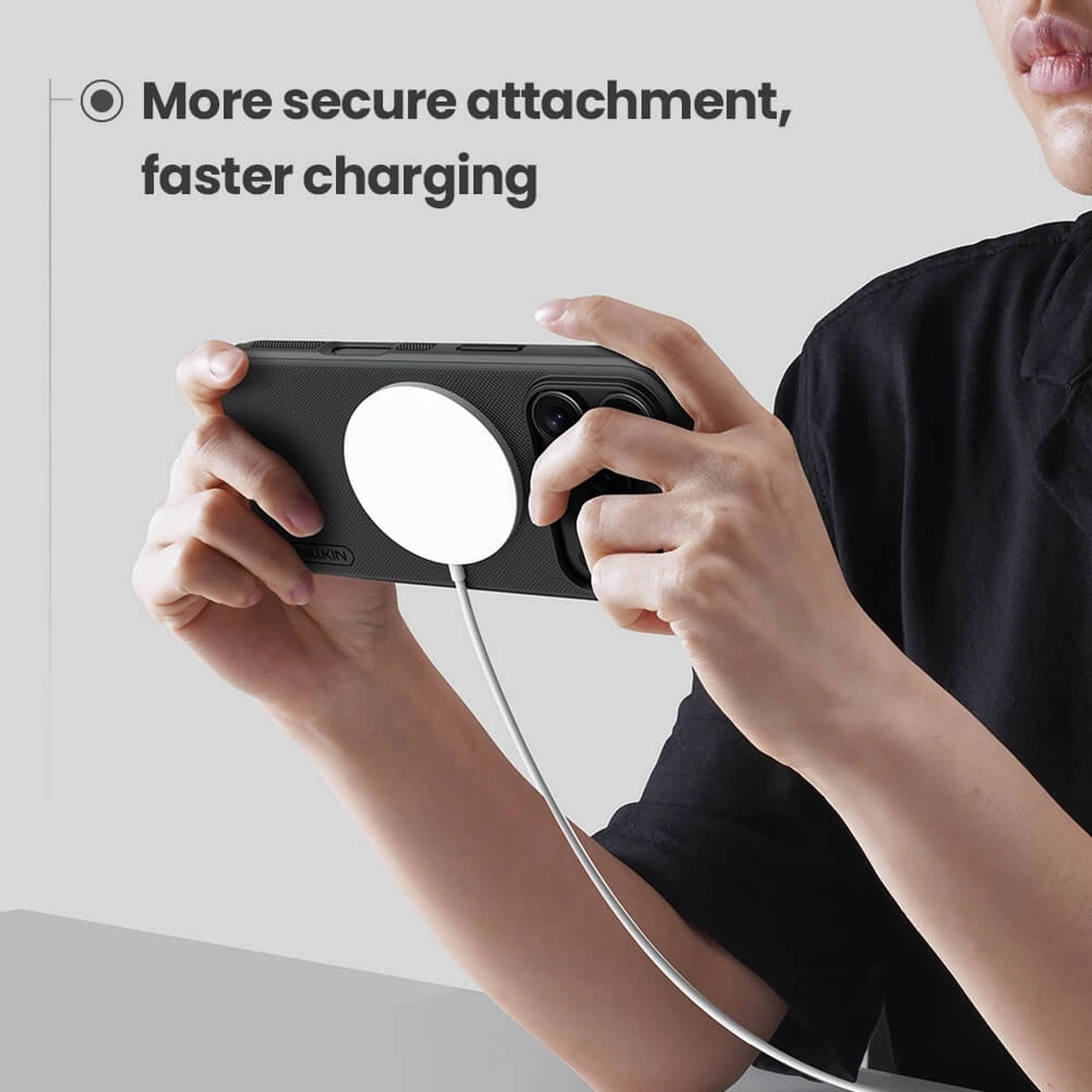 قاب مگ‌سیف آیفون 17 پرو نیلکین